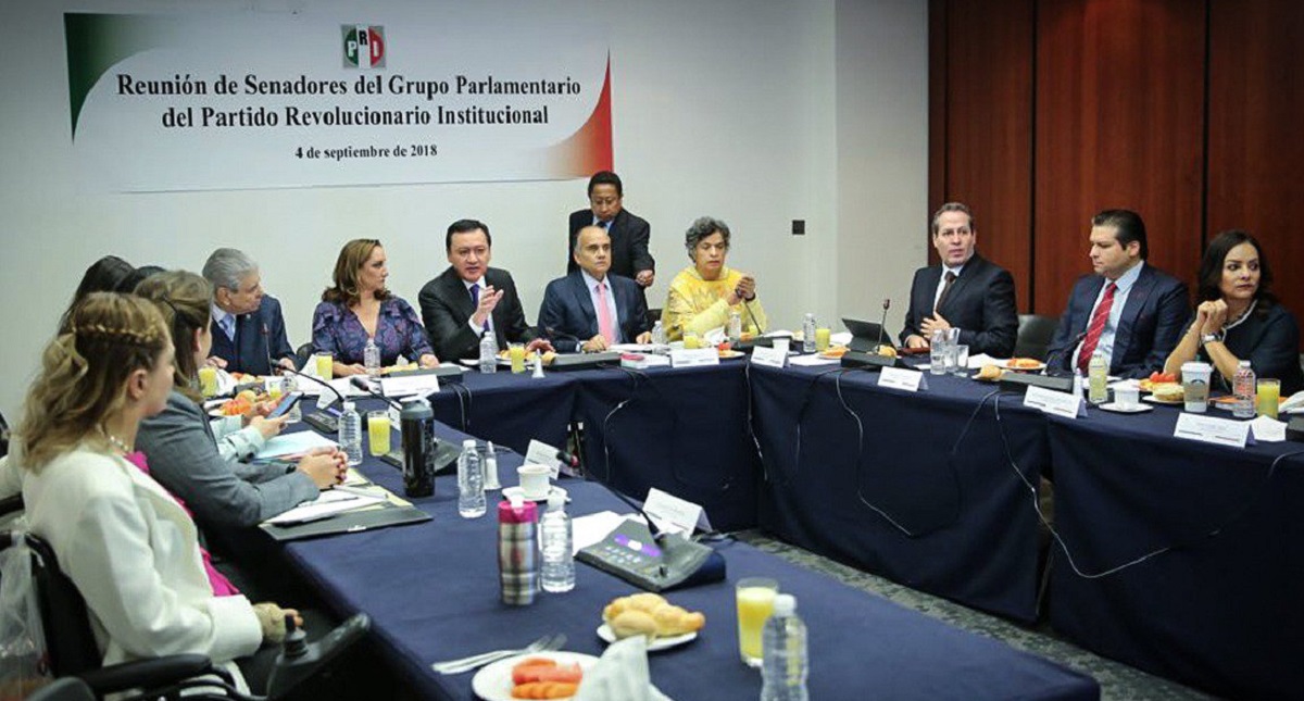 Bancada del PRI pide a su senador Noé Castañón no tomar protesta