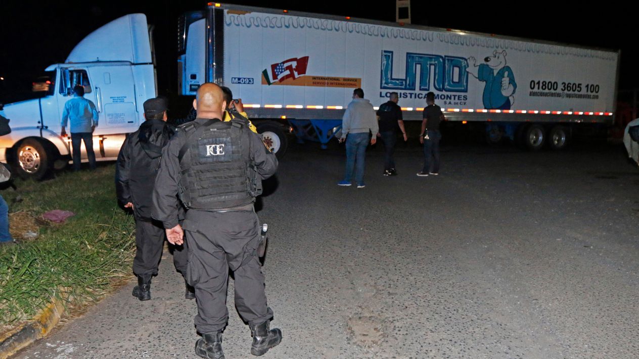 Gobierno de Jalisco destruye contenedor de cadáveres - cadaveres-jalisco