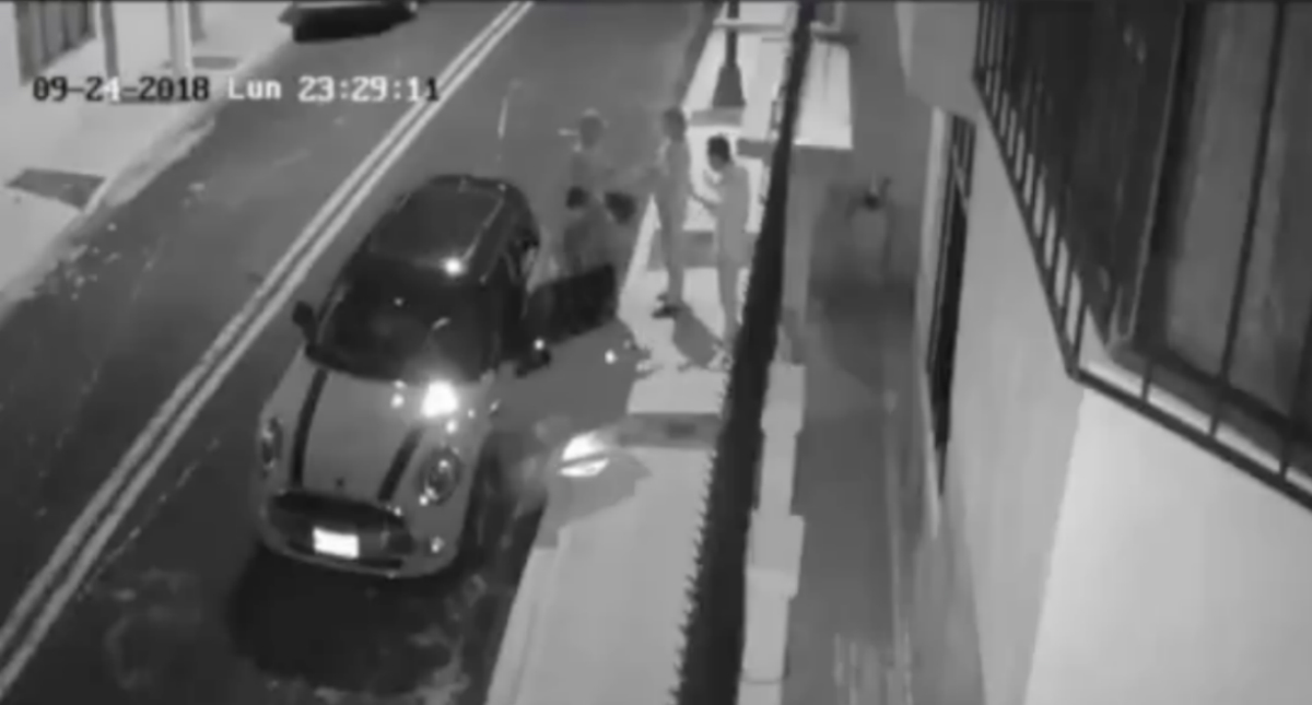 #Video Delincuentes despojan de vehículo a pareja en GAM