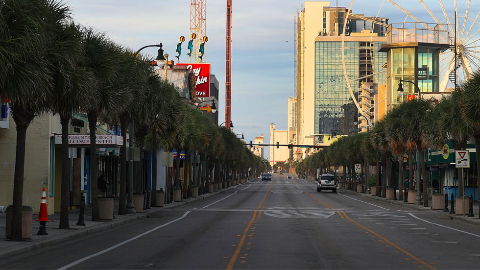 Comunidades de Carolina del Norte podrían recibir cuatro metros de marejada