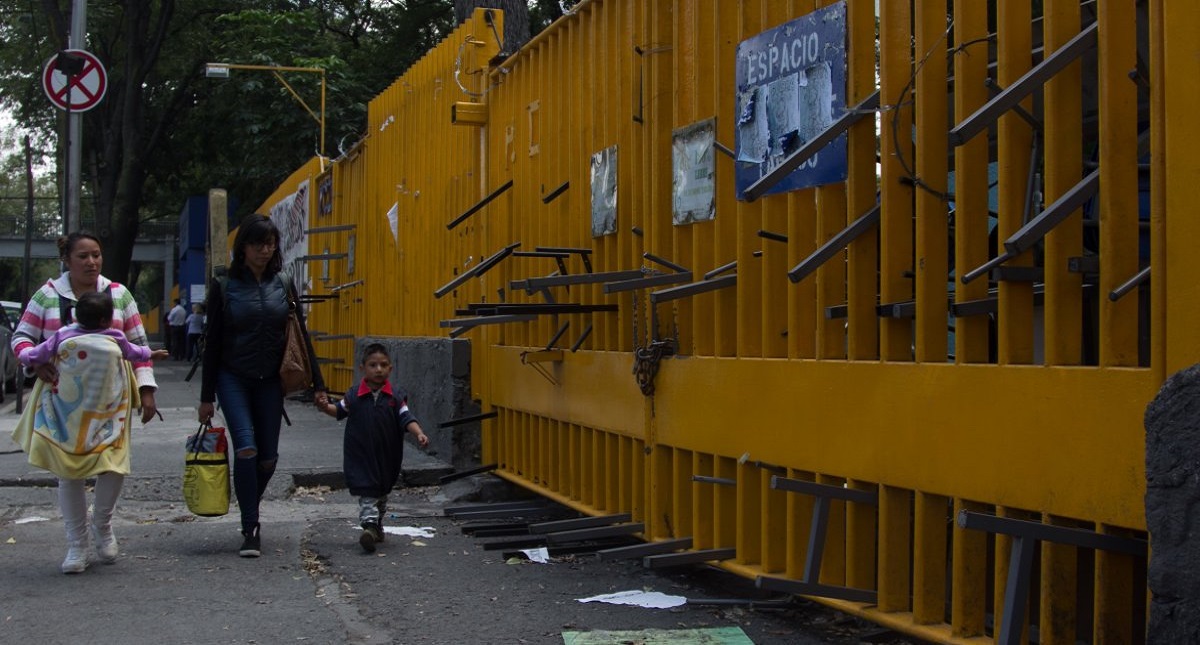 CCH Azcapotzalco seguirá en paro pese a reanudación de clases - cch-azcapotzalco
