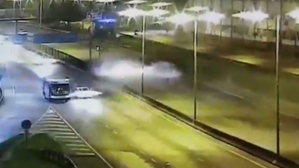 #Video Exjugador de Boca Juniors choca a taxi y deja dos muertos