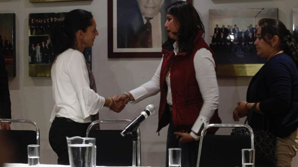 Padres de víctimas del Rébsamen piden a Sheinbaum evitar otra tragedia - claudia-sheinbaum-victimas-rebsamen-2