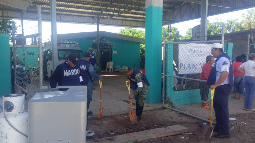 Semar instala cocina móvil en Sinaloa para apoyar a damnificados - cocina-secretaria-de-marina-los-mochis-sinaloa-7