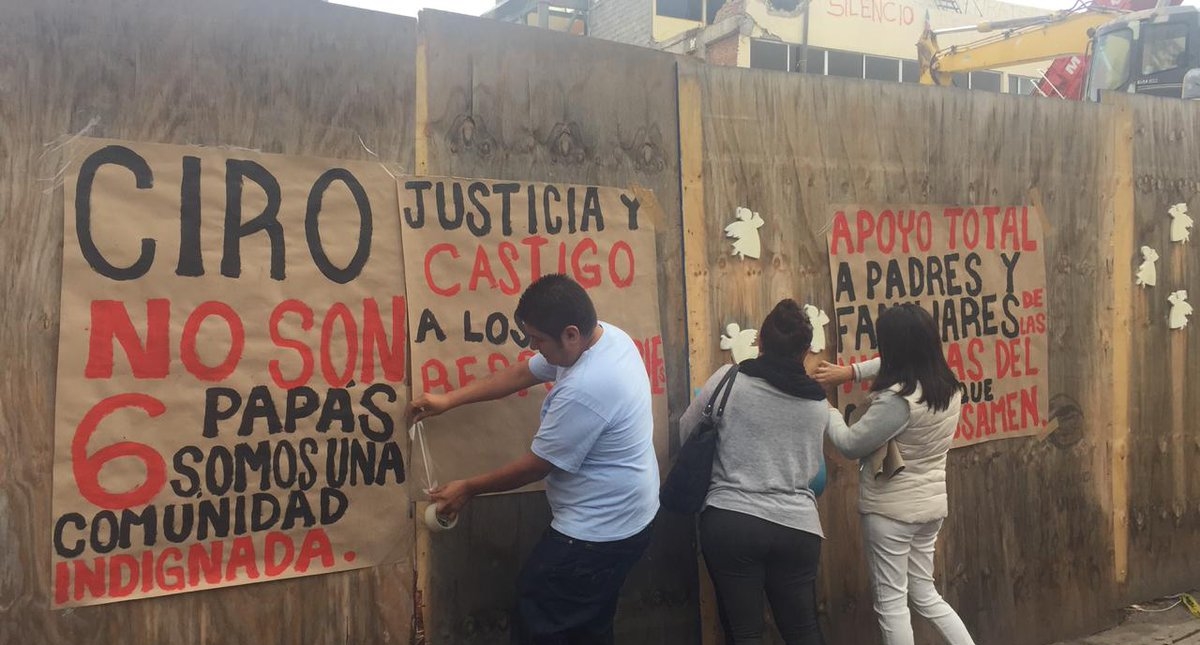 Padres de alumnos del Rébsamen exigen a directora que se entregue - colegio-enrique-rebsamen-padres-exigen-2