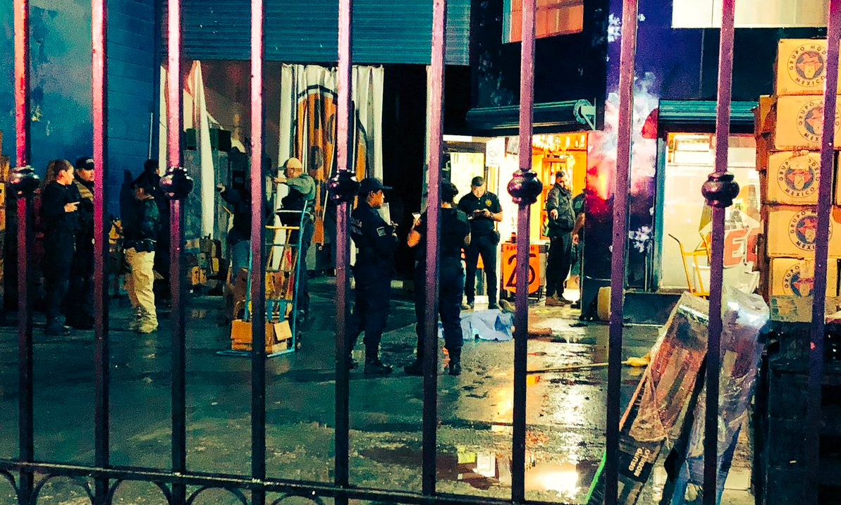 Dueño de local asesina a asaltante en defensa propia