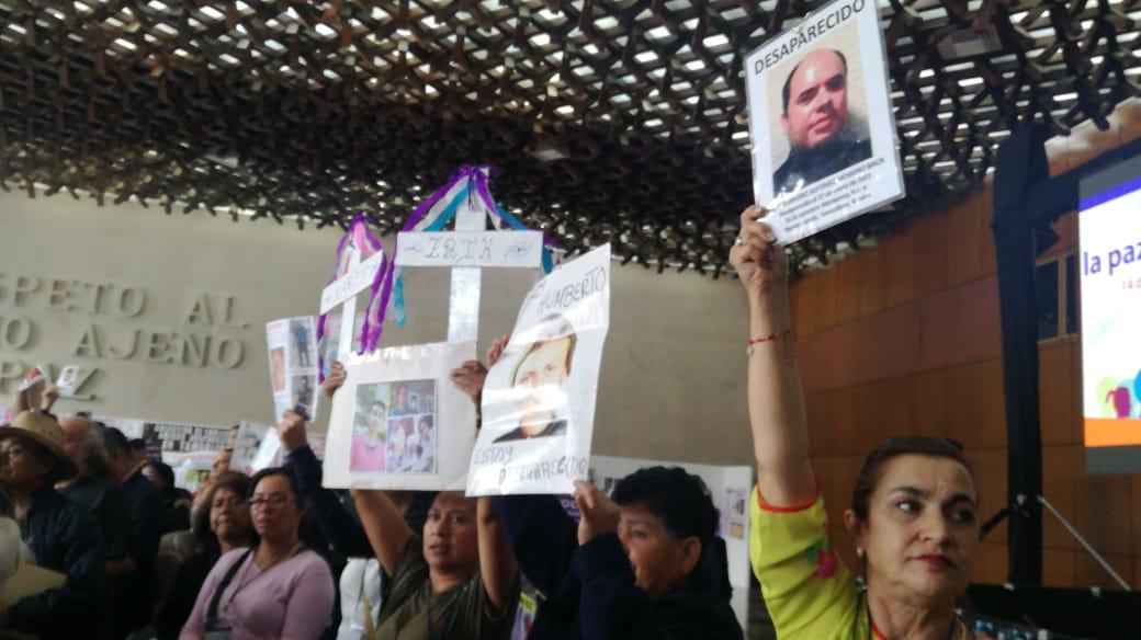 Familiares de desaparecidos demandan justicia a López Obrador - desaparecidos-foros-tlatelolco-lope-obrador