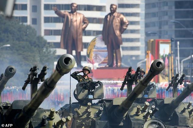 Corea del Norte realiza desfile militar sin misiles intercontinentales - desfile-militar-corea-del-norte