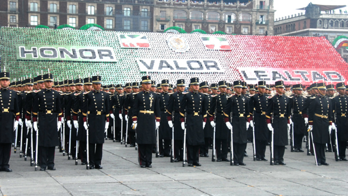 Alternativas viales por desfile militar