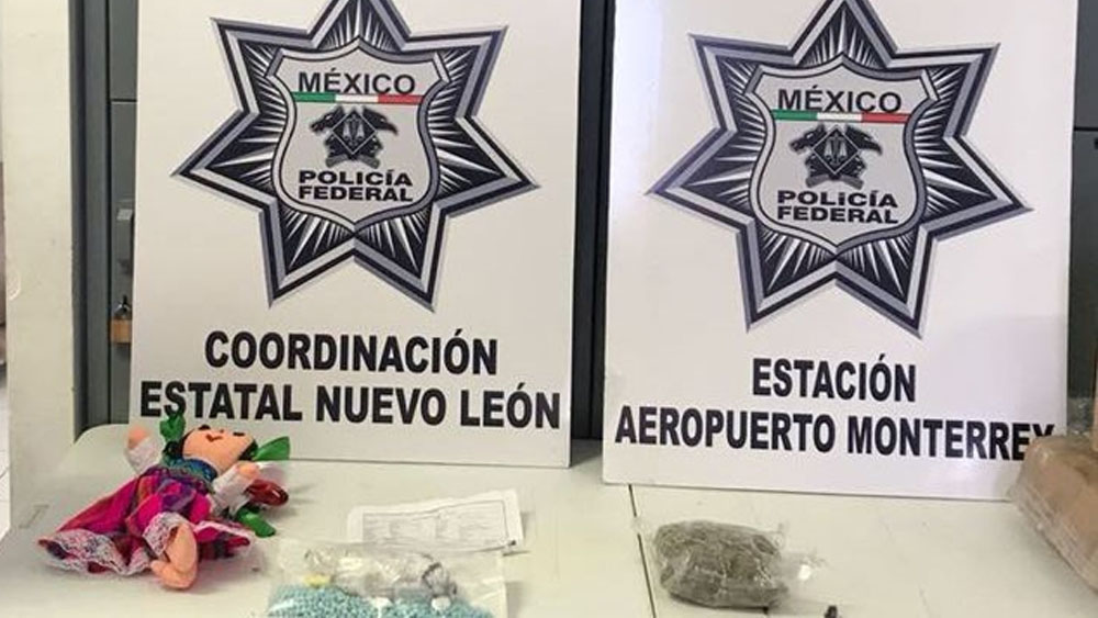 Encuentran droga dentro de muñeca de trapo en Monterrey