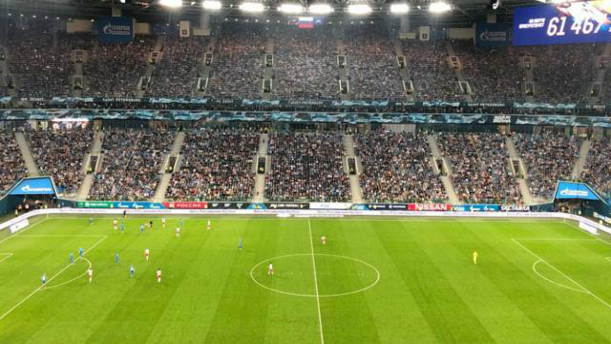 Dron se estrella en cancha durante partido del Zenit