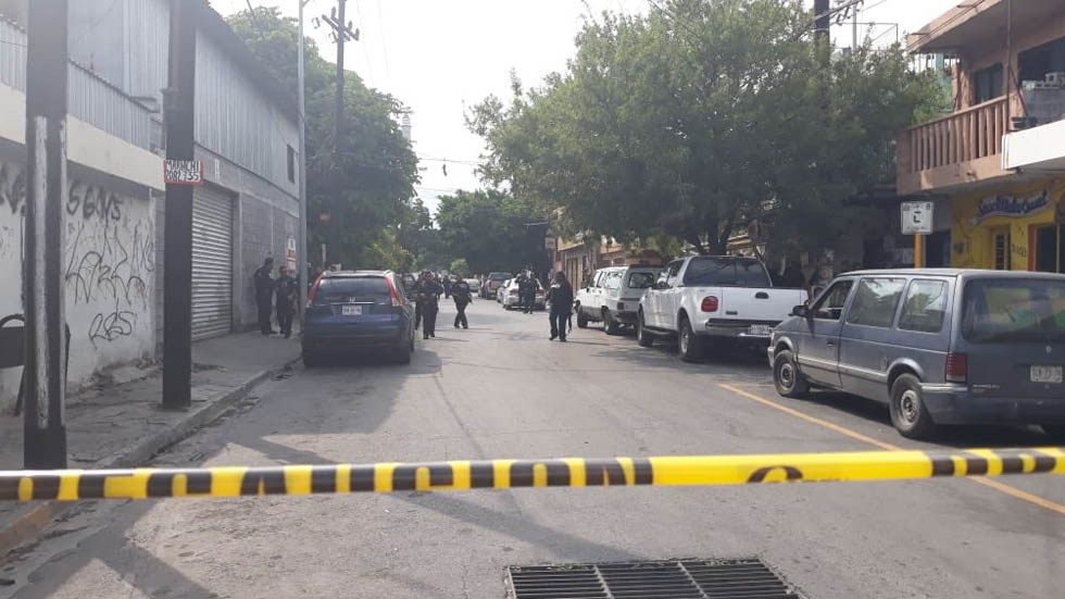 #Video Enfrentamiento armado deja varios muertos en Monterrey