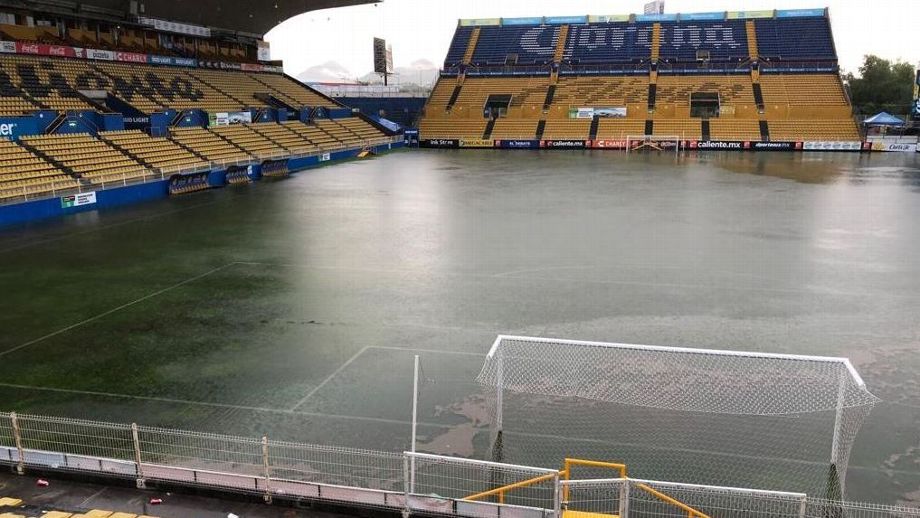 Lluvias causan inundaciones en varios municipios de Sinaloa - estadio-dorados-cancha