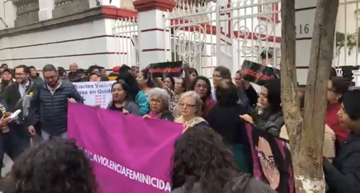 Piden a López Obrador terminar con feminicidios en México Piden a López Obrador terminar con feminicidios en México