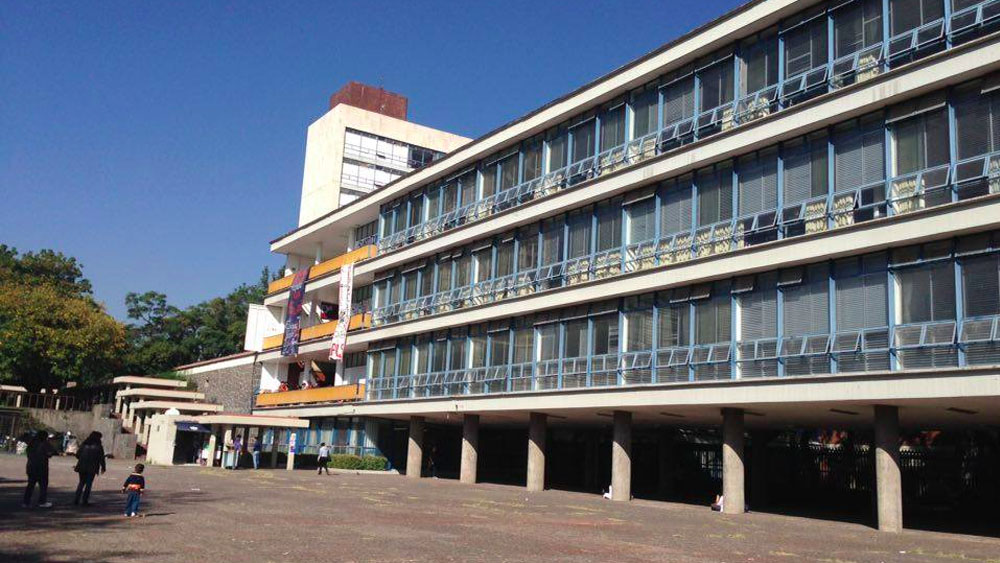 Roban equipo de computo de la Facultad de Filosofía y Letras