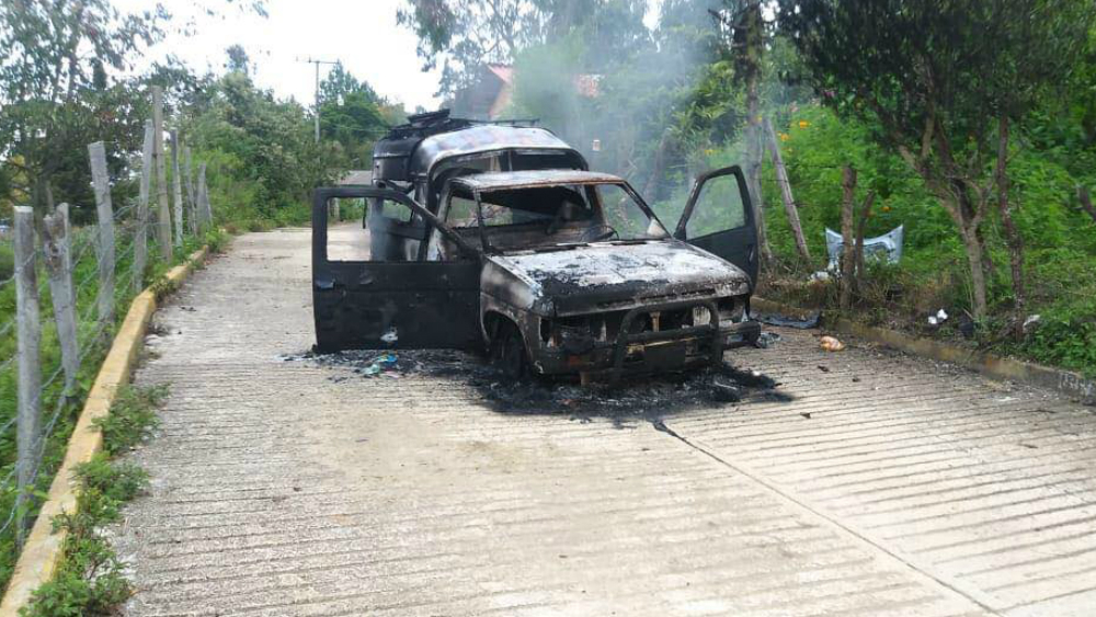 Hombres armados matan a dos y secuestran a uno más en Guerrero