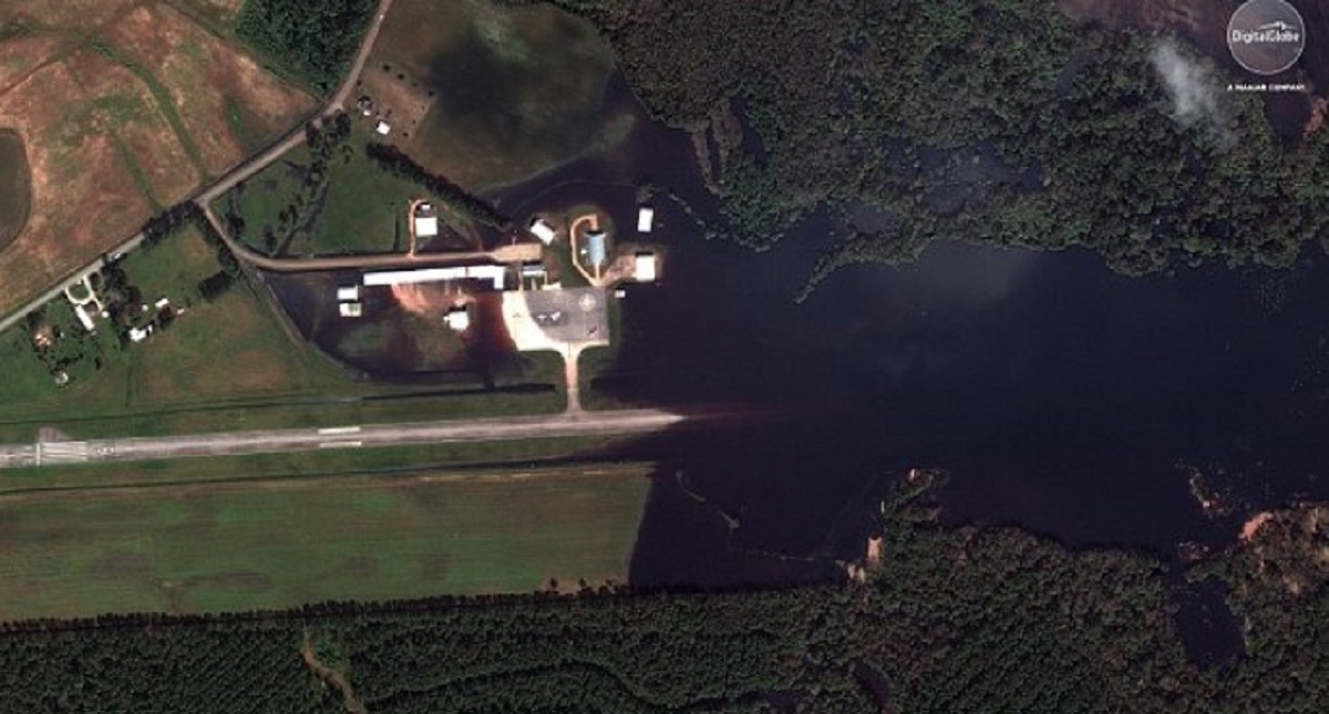 Imágenes satelitales muestran daños de Florence en Carolina del Norte - henderson-field-airport-despues