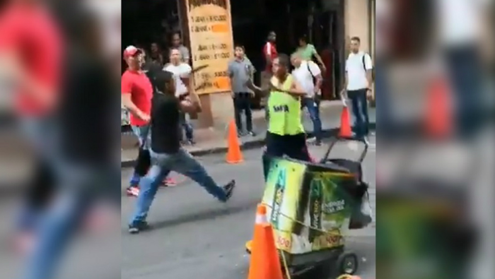 #Video Hombre mata a su hermano con un cuchillo en Colombia