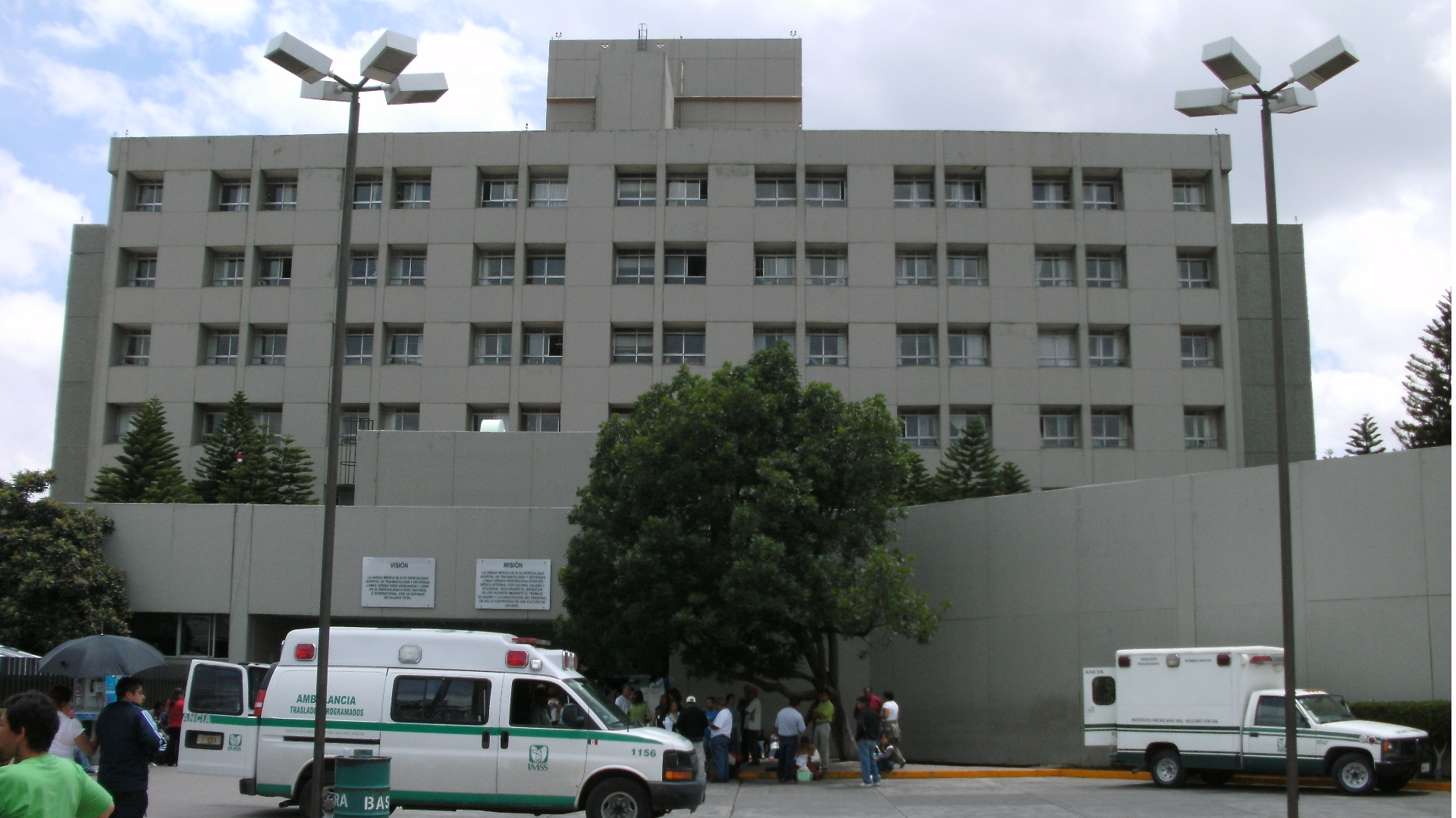 Menor alcanzada por bala perdida en Ecatepec sigue grave