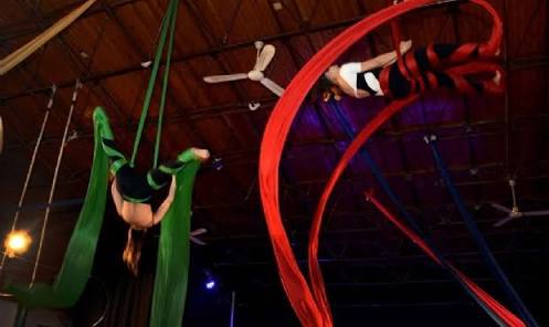 Acrobacia aéreas: el entrenamiento de altura - img-3037