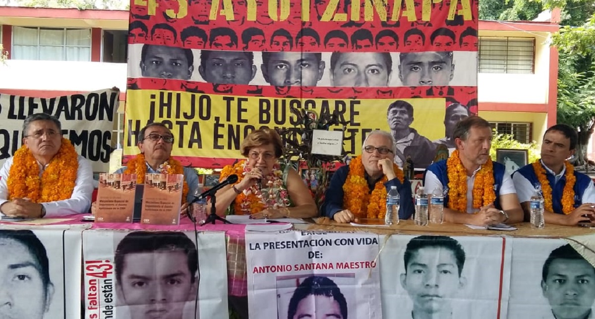 Comisión Interamericana presenta informe sobre Ayotzinapa - informe-43-ayotzinapa