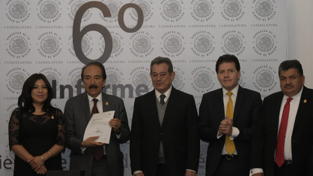Entregan por escrito Informe de Gobierno de la Ciudad de México