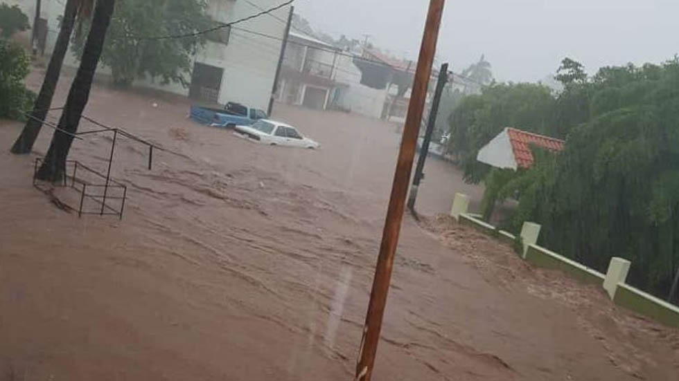 Severas inundaciones en Los Mochis tras lluvias - inundaciones-los-mochis-3