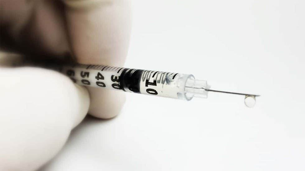 Científicos investigan analgésico seguro y no adictivo para el dolor - inyeccion-medicamento-ampolleta