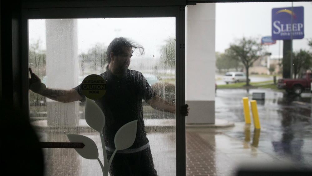 Rescatan a 60 personas de motel en Carolina del Norte por Florence