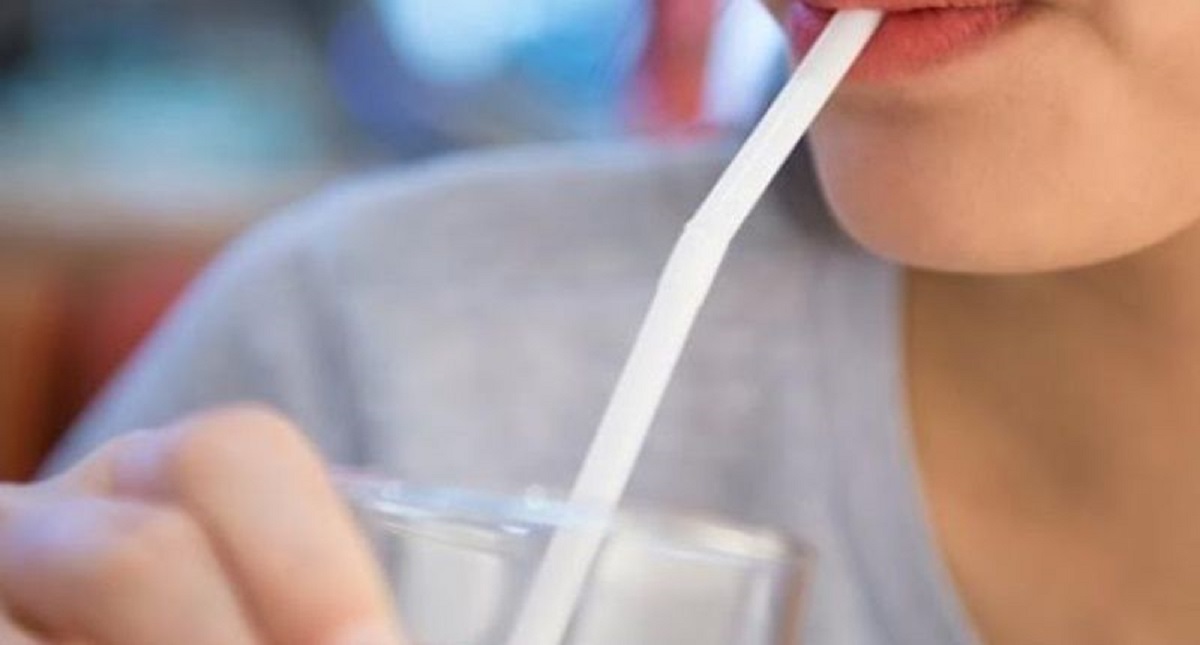 Jalisco prohíbe el uso de popotes