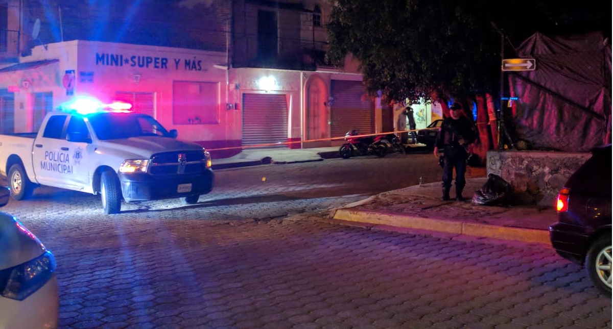 Asesinan a tres personas en peluquería en Jocotepec, Jalisco