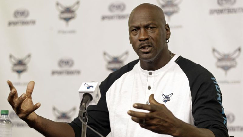 Equipo de Michael Jordan recauda fondos para afectados por Florence