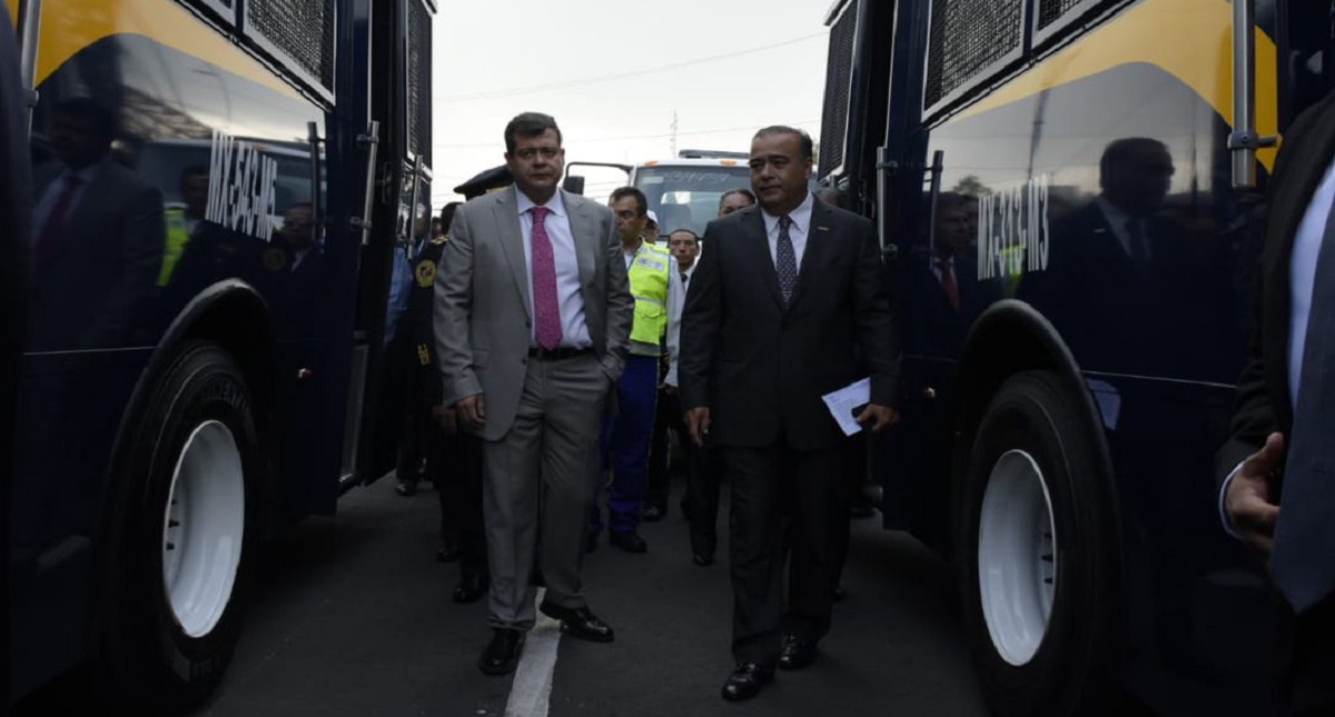 SSP de la Ciudad de México podrá usar "fuerza mortal" al repeler agresiones - jose-ramon-amieva-y-raymundo-collins