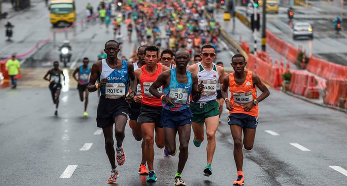 Atropellan a atleta keniano en medio maratón de Medellín