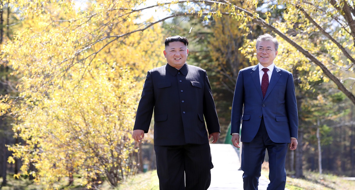 Kim Jong-un y Moon Jae-in estrechan lazos bilaterales - kim-jong-un-y-moon-jae-in-estrechan-lazos-bilaterales