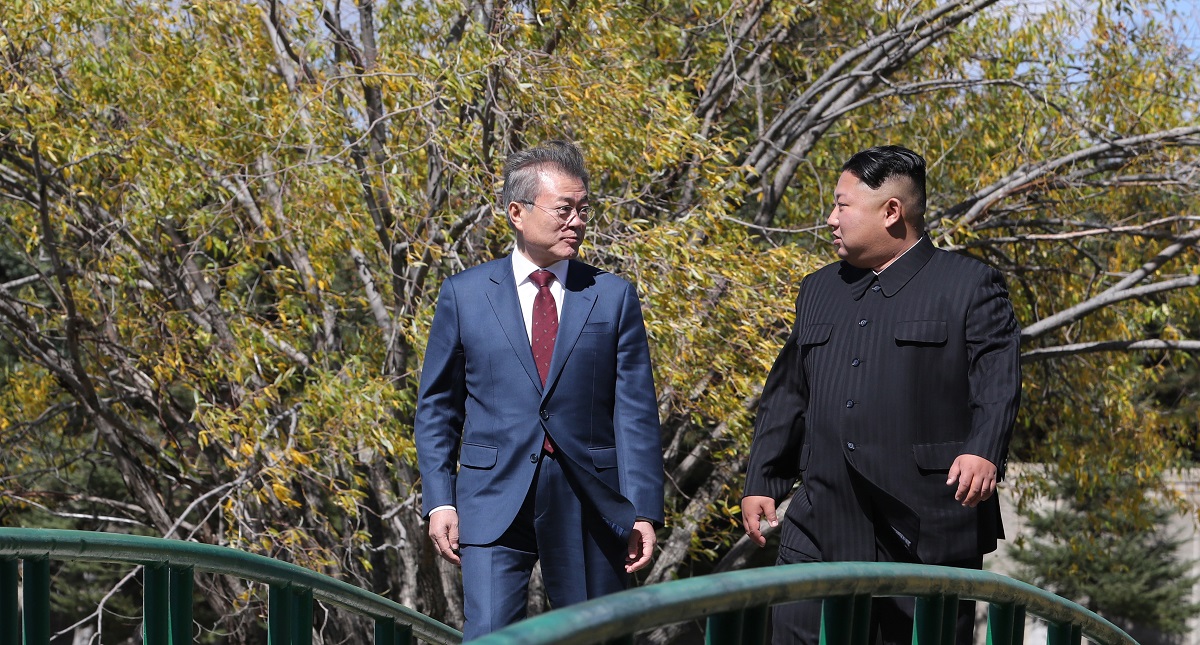Kim Jong-un y Moon Jae-in estrechan lazos bilaterales