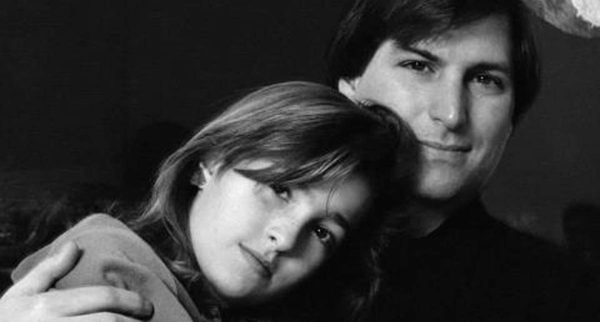 Hija de Steve Jobs narra que era obligada a mirar encuentros íntimos - lisa-brennan-y-steve-jobs