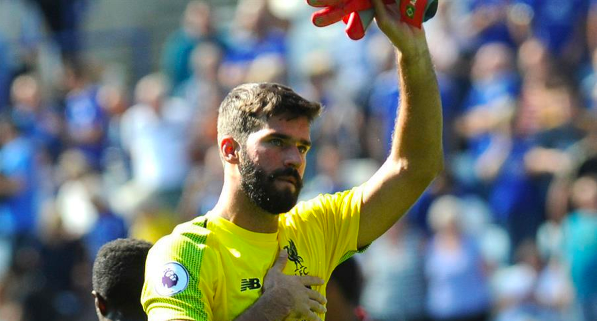 Liverpool se coloca como primero tras triunfo 1-2 al Leicester