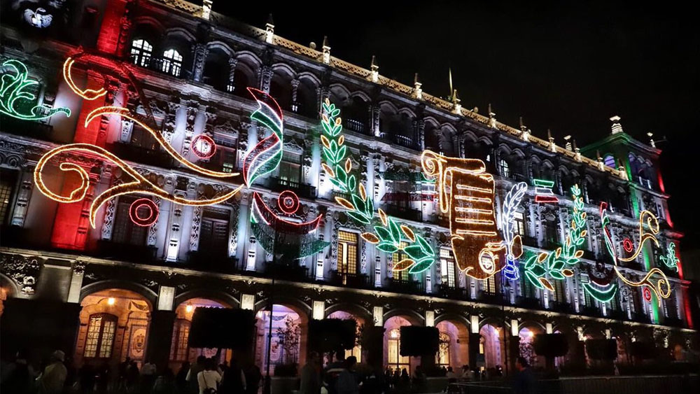 Prevén cierres viales en el Zócalo por fiestas patrias