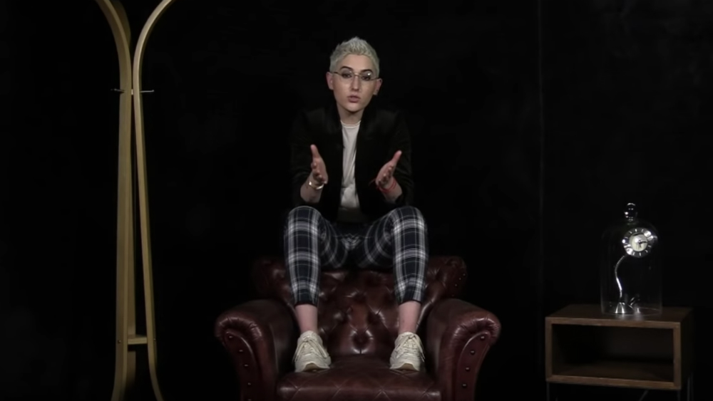 Denuncia Maca Carriedo haber sido víctima de homofobia en su trabajo Denuncia Maca Carriedo haber sido víctima de homofobia en su trabajo