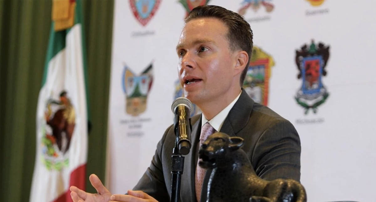 Aterriza de emergencia helicóptero que transportaba a Manuel Velasco Aterriza de emergencia helicóptero que transportaba a Manuel Velasco