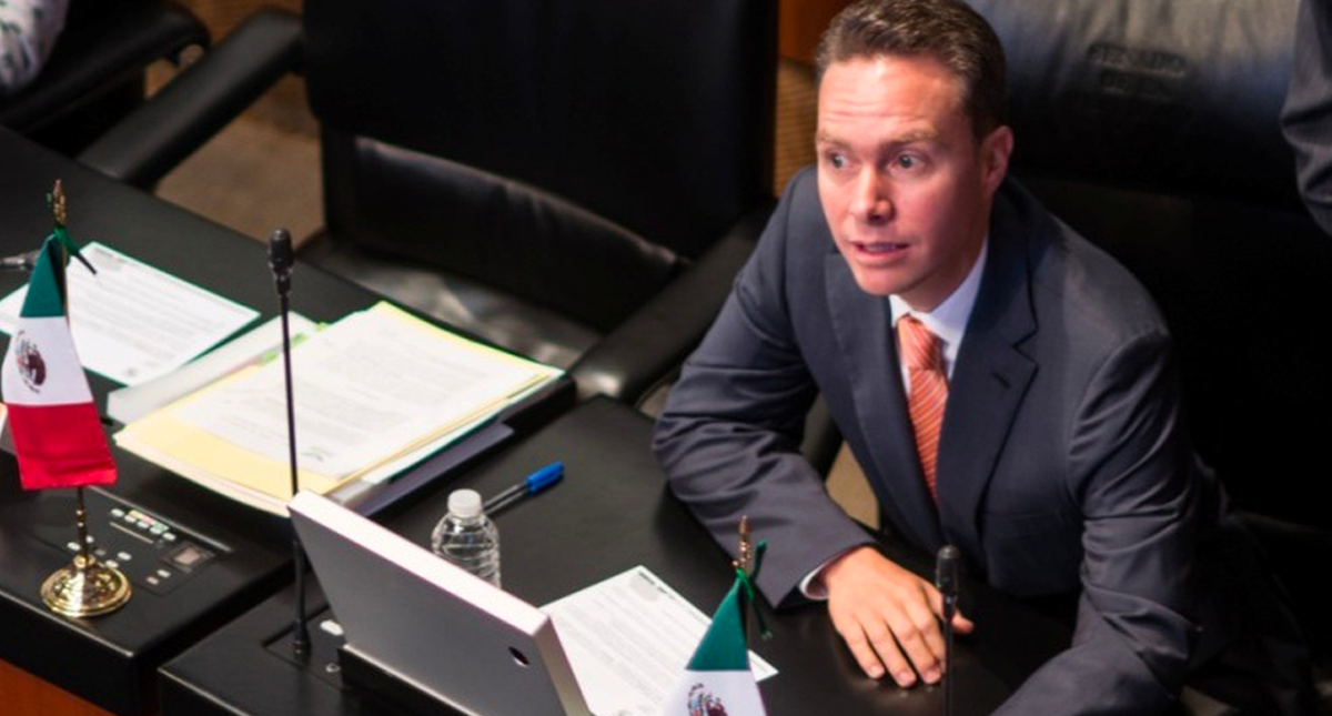 Aterriza de emergencia helicóptero que transportaba a Manuel Velasco - manuel-velasco