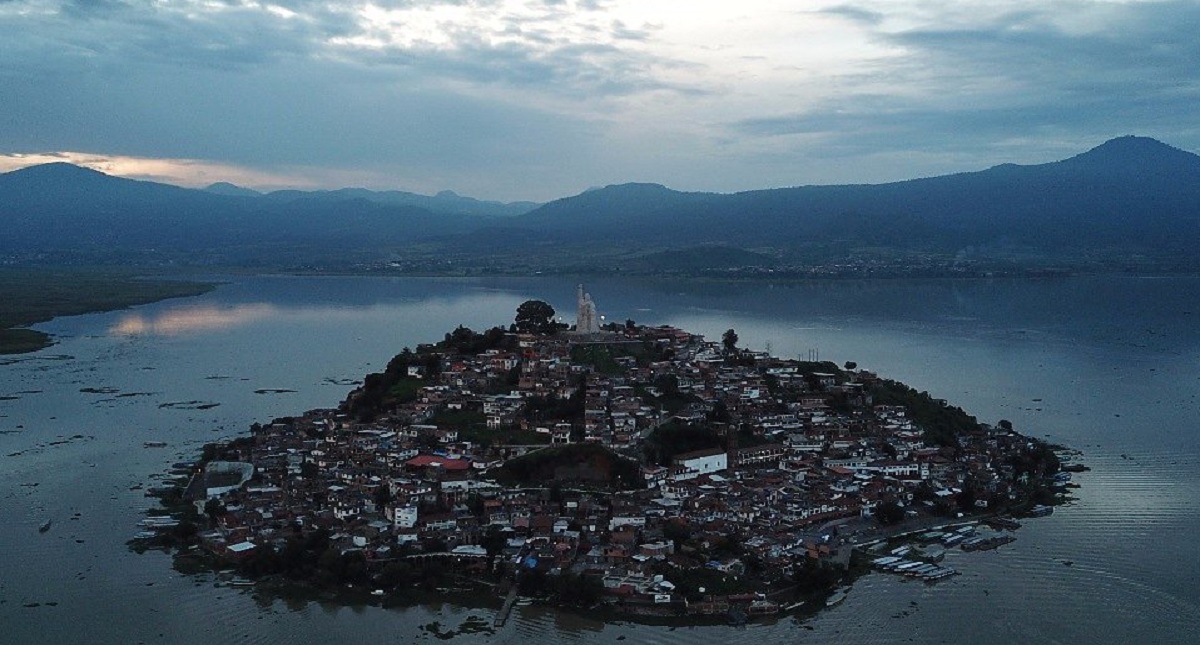 Alertan por tormentas fuertes en Michoacán y Guerrero