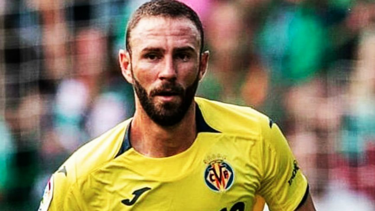 Layún consigue asistencia en victoria del Villarreal