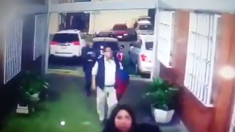 #Video Asesinan a agente del MP en Gustavo A. Madero