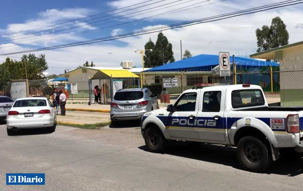Abuela recoge a niño incorrecto en kinder de Chihuahua - mujer-se-lleva-nino-por-error-2