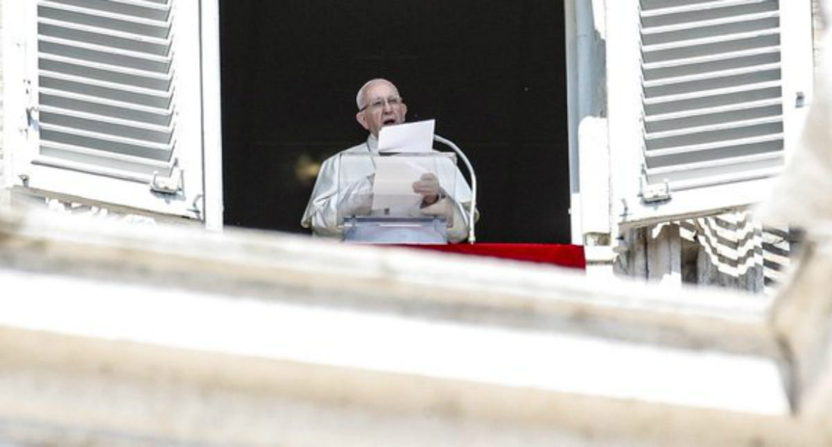 Alto funcionario del Vaticano sale en defensa de Francisco