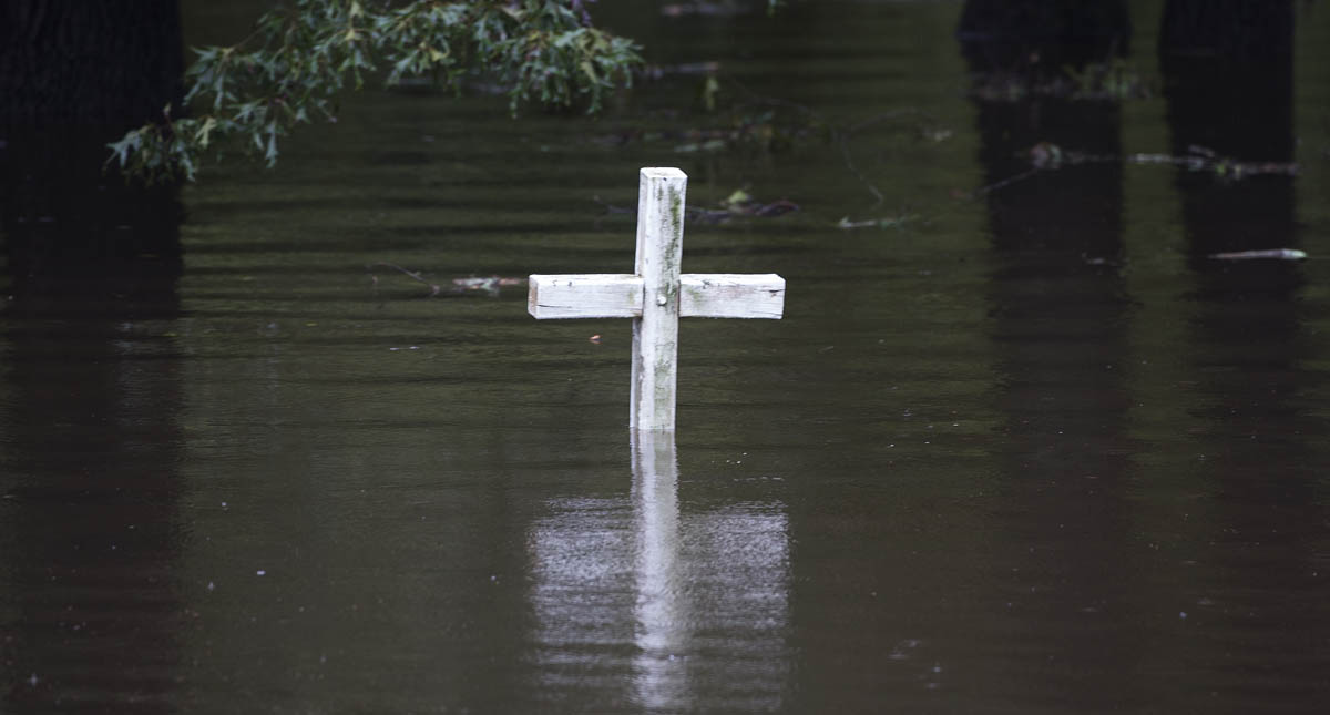 Paso de Florence deja inundaciones mortales en EE.UU.