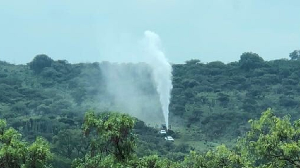 Aseguran toma clandestina y combustible robado en Puebla