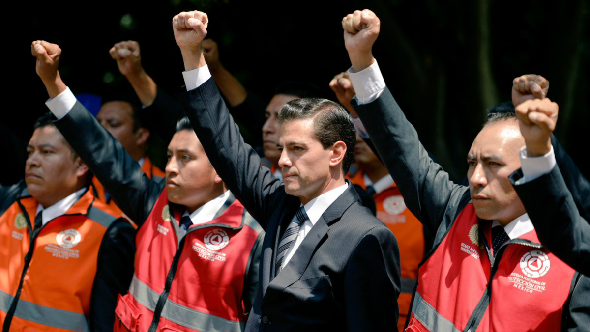 Peña Nieto agradece a militares y sociedad civil por reacción en sismos Peña Nieto agradece a militares y sociedad civil por reacción en sismos
